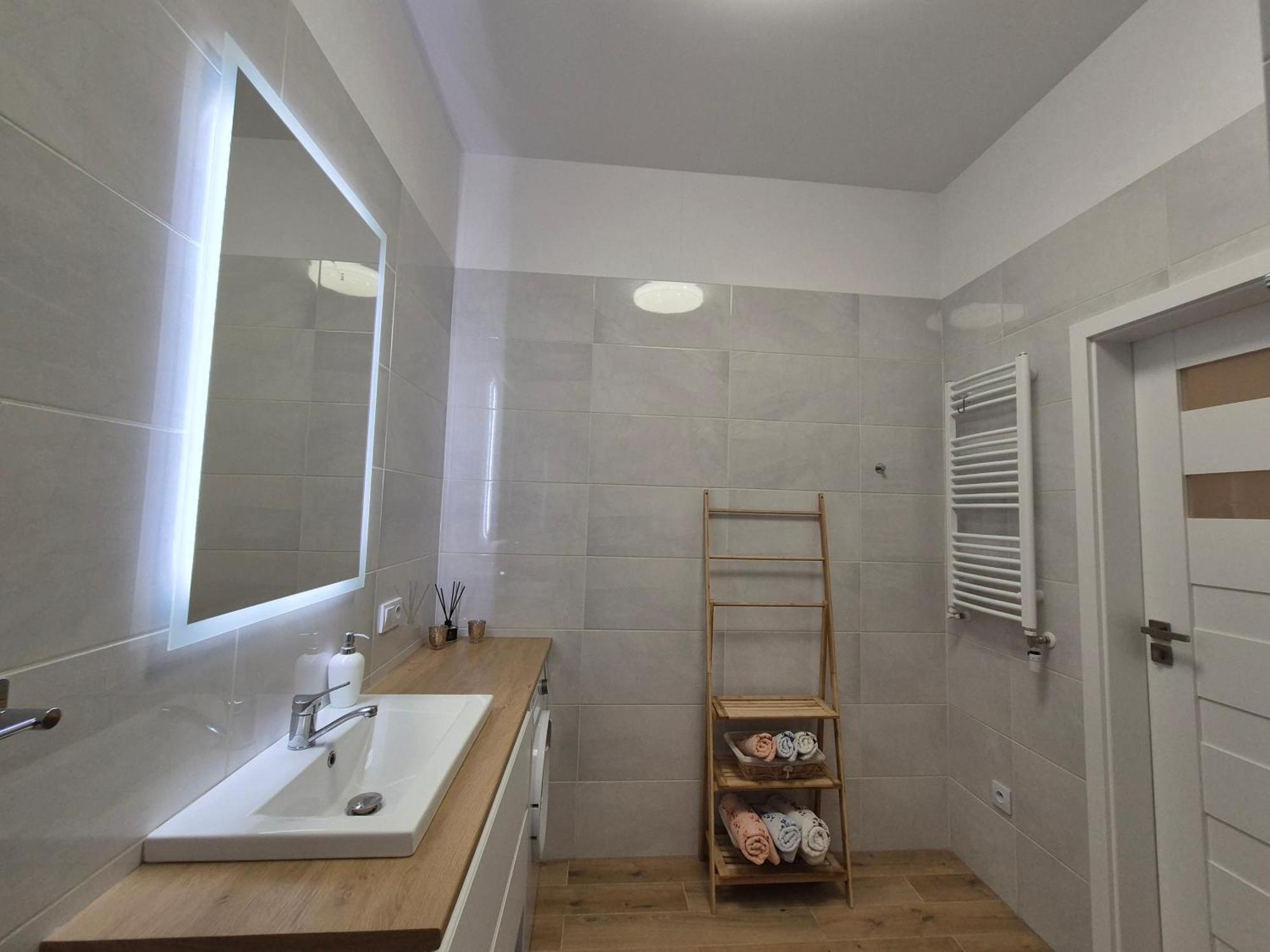 Duzy Komfortowy Apartament W Samym Centrum Przy Manufaktura I Piotrkowska, Blisko Zoo, Fala Apartamento Łódź Exterior foto